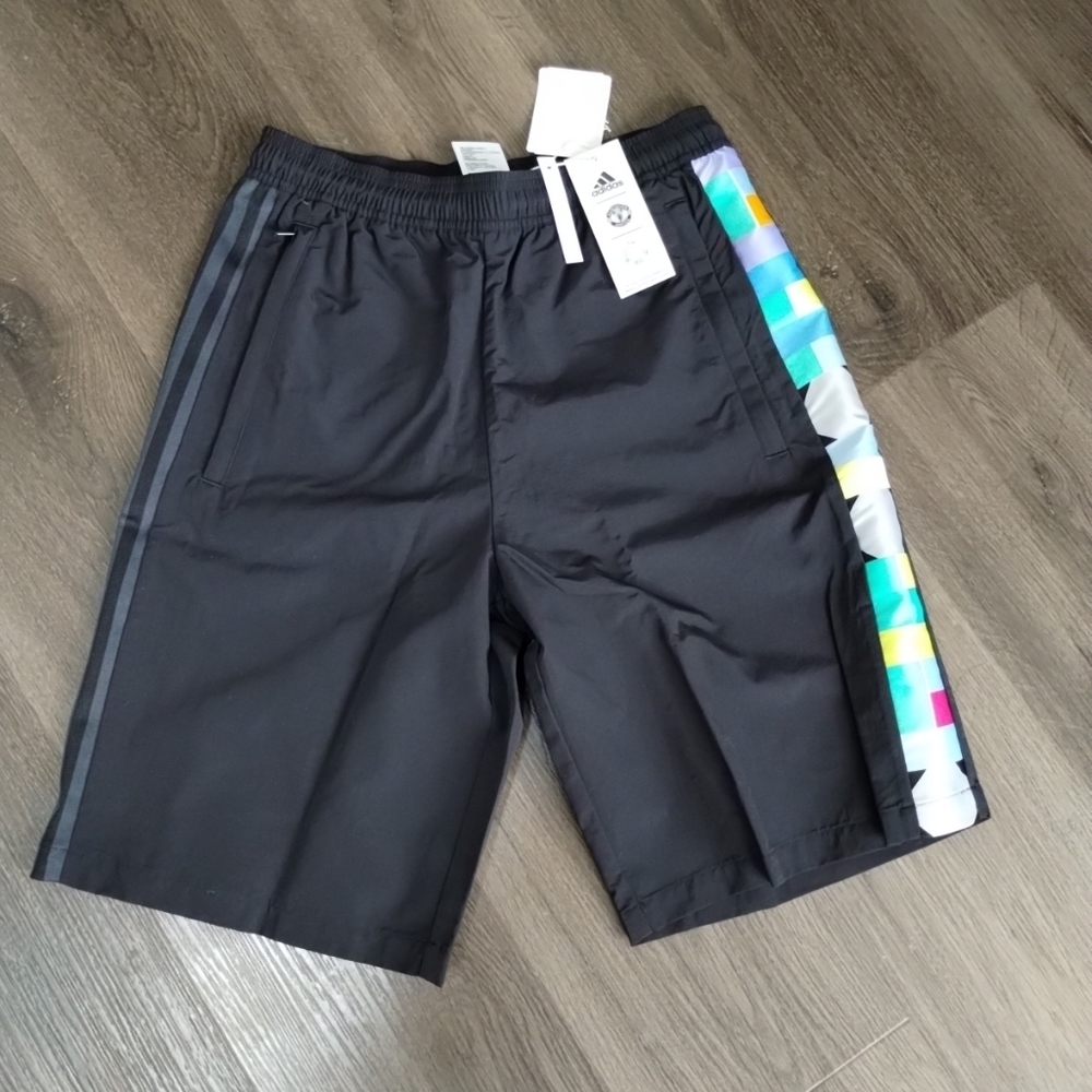 Small ADIDAS Manchester United MUFC Soccer Practice Shorts IQ3536 2023